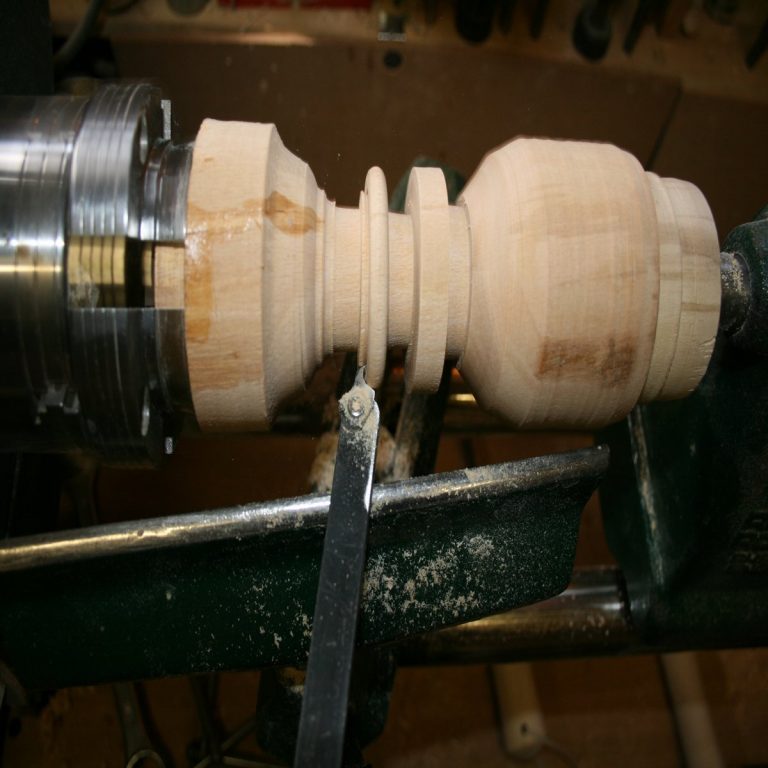 Cutting a captive ring on a goblet