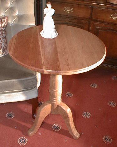 Table in oak turned on wood lathe